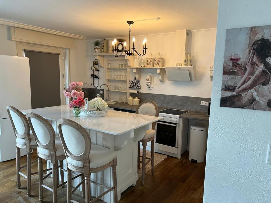 Ferienwohnung Und Appartement Naehe Moehnesee Fuer 4 Personen Warstein Esterno foto